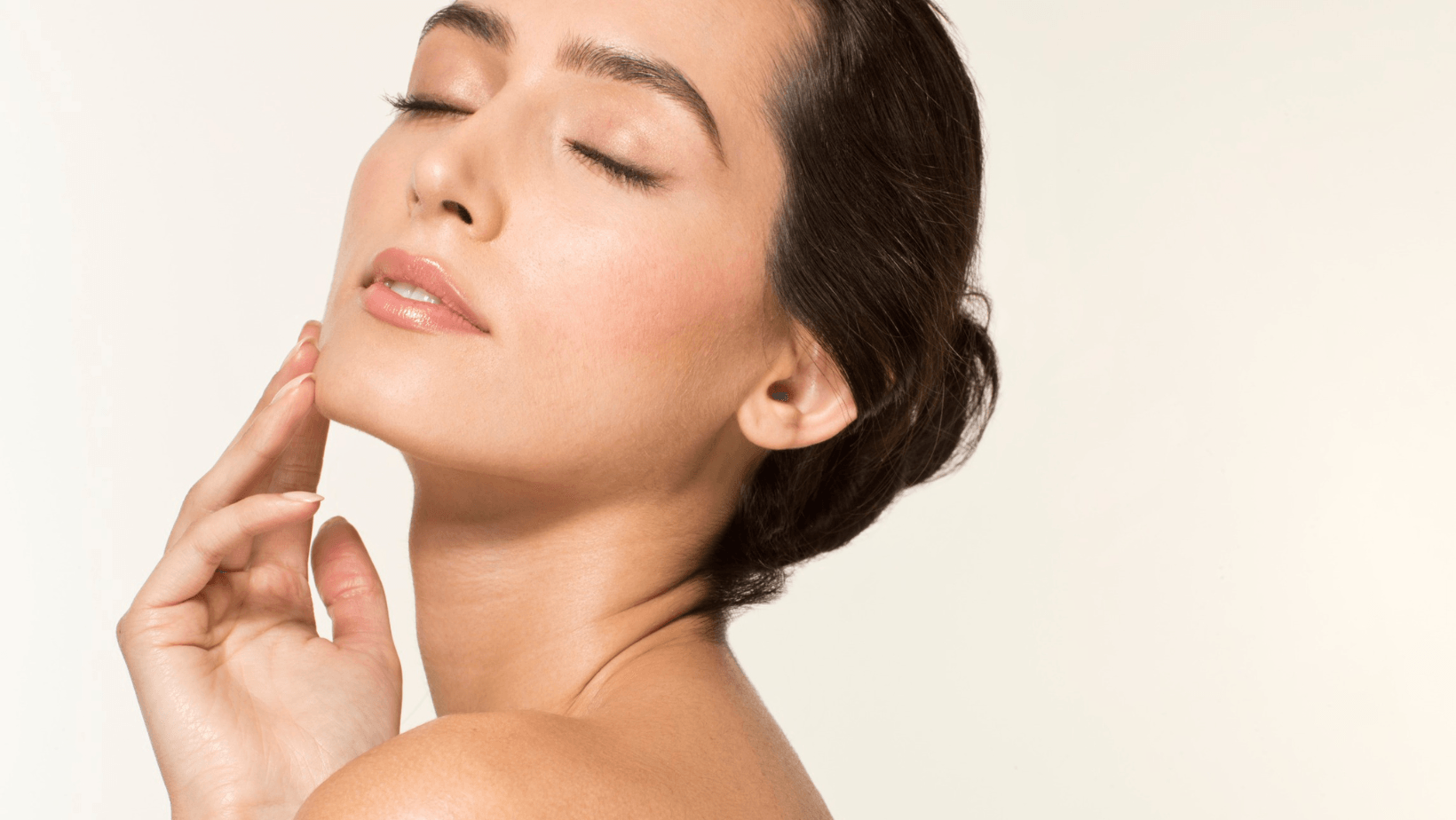 Schwarz_und_Rose_elegant_einfache_foto_blumig_brand_geschaeft_foto_studio_facebook_Titel-bilder_31 - DOC.BERGER | EFFECT