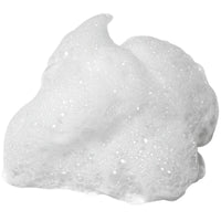 Feine Schaumtextur des DOC BERGER EFFECT Foam Intense Reinigungsschaums für eine gründliche Gesichtsreinigung